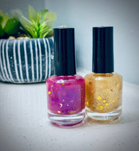 Load image into Gallery viewer, Nail Varnish in 24k