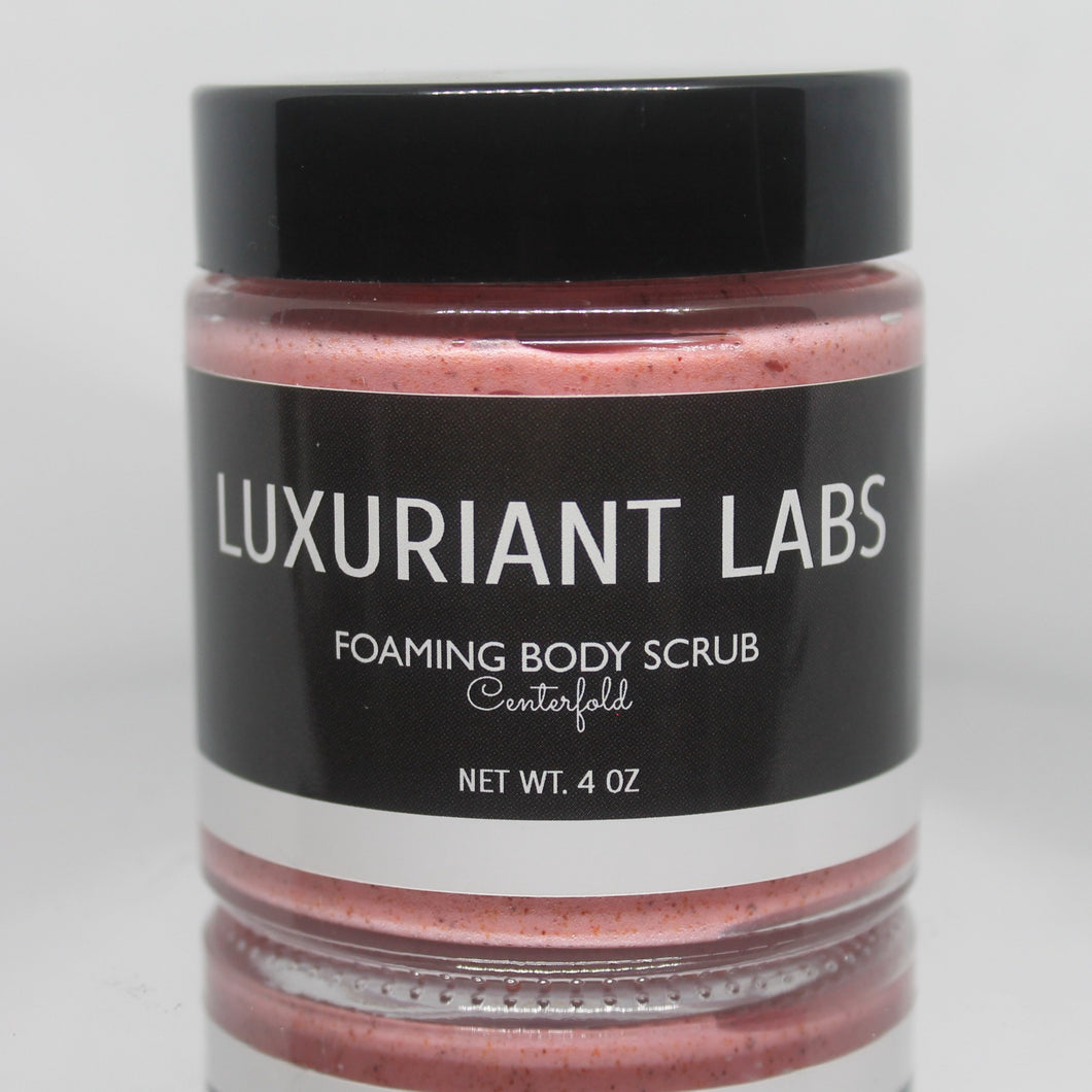 Foaming Body Scrub in Centerfold