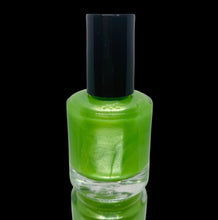 Load image into Gallery viewer, Nail Varnish in Margarita
